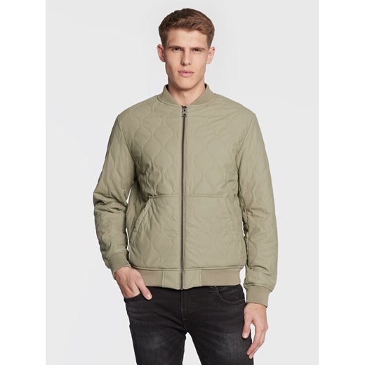 Guess Kurtka bomber M3RL08 WBS80 Zielony Regular Fit ze sklepu MODIVO w kategorii Kurtki męskie - zdjęcie 182636996