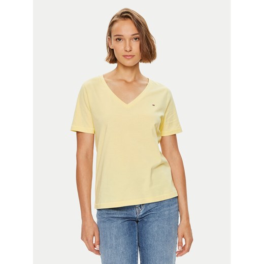 Tommy Hilfiger T-Shirt Modern WW0WW39781 Żółty Regular Fit ze sklepu MODIVO w kategorii Bluzki damskie - zdjęcie 182637157