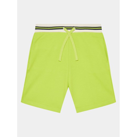 United Colors Of Benetton Szorty sportowe 3BC1C902J Zielony Regular Fit ze sklepu MODIVO w kategorii Spodenki chłopięce - zdjęcie 182637215