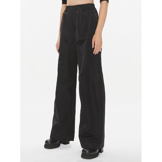 Pinko Spodnie materiałowe Pocoyo 102039 A0MF Czarny Relaxed Fit ze sklepu MODIVO w kategorii Spodnie damskie - zdjęcie 182637496