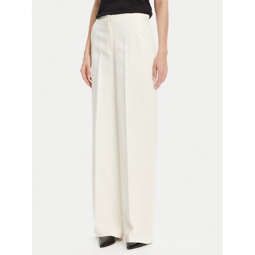 PINKO Spodnie materiałowe Pergamino 100331 A20Q Biały Regular Fit ze sklepu MODIVO w kategorii Spodnie damskie - zdjęcie 182637507