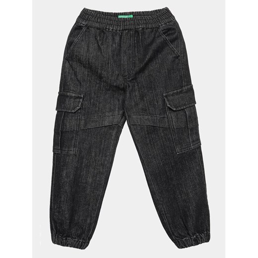 United Colors Of Benetton Joggery 4EJVCF024 Czarny Relaxed Fit ze sklepu MODIVO w kategorii Spodnie chłopięce - zdjęcie 182637639