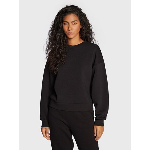 Gina Tricot Bluza Basic 10943 Czarny Relaxed Fit ze sklepu MODIVO w kategorii Bluzy damskie - zdjęcie 182637665