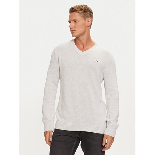 Tommy Jeans Sweter Essential DM0DM19429 Błękitny Slim Fit ze sklepu MODIVO w kategorii Swetry męskie - zdjęcie 182642669