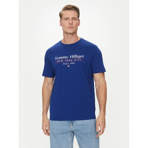 Tommy Hilfiger T-Shirt Center Stack MW0MW38621 Niebieski Regular Fit ze sklepu MODIVO w kategorii T-shirty męskie - zdjęcie 182643027