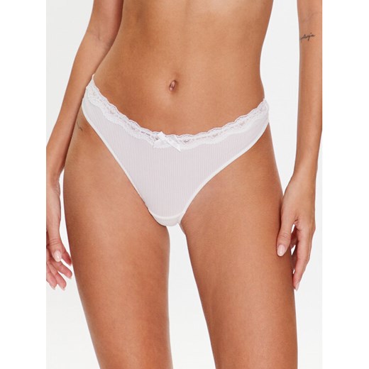 Hunkemöller Stringi Lola 192193 Biały ze sklepu MODIVO w kategorii Majtki damskie - zdjęcie 182644518