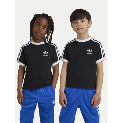 adidas T-Shirt adicolor Trefoil IY2389 Czarny Regular Fit ze sklepu MODIVO w kategorii T-shirty chłopięce - zdjęcie 182644687