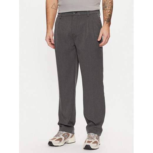 Jack&Jones Spodnie materiałowe Karl 12267059 Szary Loose Fit ze sklepu MODIVO w kategorii Spodnie męskie - zdjęcie 182645146