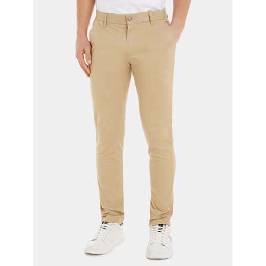 Calvin Klein Jeans Chinosy J30J317669 Beżowy Slim Fit ze sklepu MODIVO w kategorii Spodnie męskie - zdjęcie 182645227