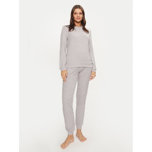 Selmark Piżama P8673 Szary Regular Fit ze sklepu MODIVO w kategorii Piżamy damskie - zdjęcie 182645228