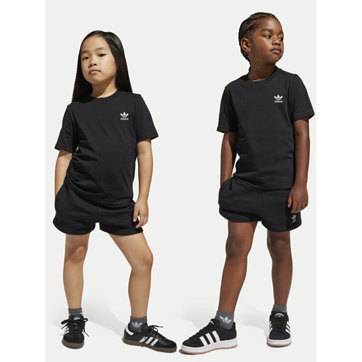 adidas Komplet t-shirt i spodenki JI5842 Czarny Regular Fit ze sklepu MODIVO w kategorii Komplety dziewczęce - zdjęcie 182646747