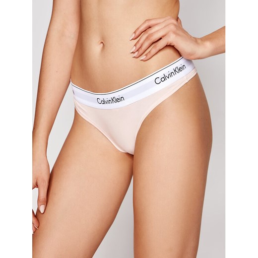 Calvin Klein Underwear Stringi 0000F3786E Różowy ze sklepu MODIVO w kategorii Majtki damskie - zdjęcie 182648035