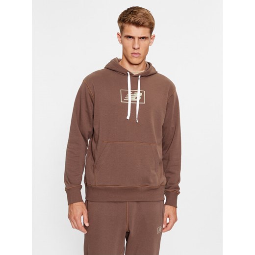 New Balance Bluza NB Essentials Hoodie MT33508 Brązowy Regular Fit ze sklepu MODIVO w kategorii Bluzy męskie - zdjęcie 182648649