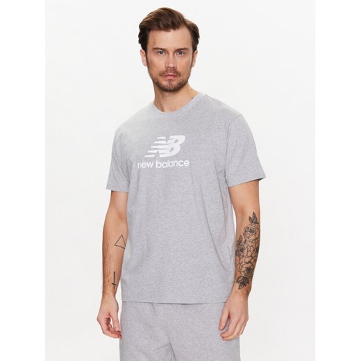 New Balance T-Shirt MT31541 Szary Relaxed Fit ze sklepu MODIVO w kategorii T-shirty męskie - zdjęcie 182649185