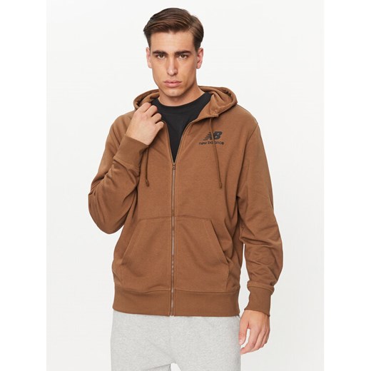 New Balance Bluza Essentials Stacked Logo French Terry Jacket MJ31536 Brązowy Regular Fit ze sklepu MODIVO w kategorii Bluzy męskie - zdjęcie 182650257