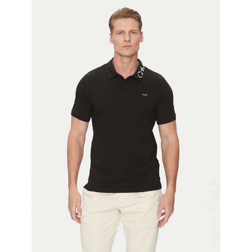 Calvin Klein Polo K10K114474 Czarny Regular Fit ze sklepu MODIVO w kategorii T-shirty męskie - zdjęcie 182650565