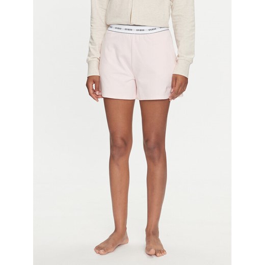Guess Szorty sportowe O4GD02 KBS91 Różowy Regular Fit ze sklepu MODIVO w kategorii Szorty - zdjęcie 182650637