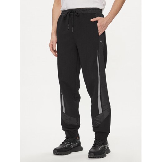 Boss Spodnie dresowe Hadikon 50504888 Czarny Relaxed Fit ze sklepu MODIVO w kategorii Spodnie męskie - zdjęcie 182650655