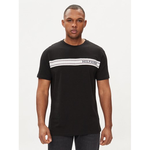Tommy Hilfiger T-Shirt UM0UM03196 Czarny Regular Fit ze sklepu MODIVO w kategorii T-shirty męskie - zdjęcie 182651875
