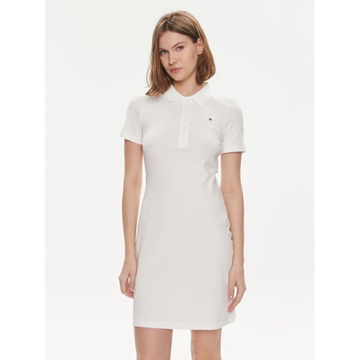 Tommy Hilfiger Sukienka codzienna 1985 WW0WW37853 Écru Slim Fit ze sklepu MODIVO w kategorii Sukienki - zdjęcie 182652055