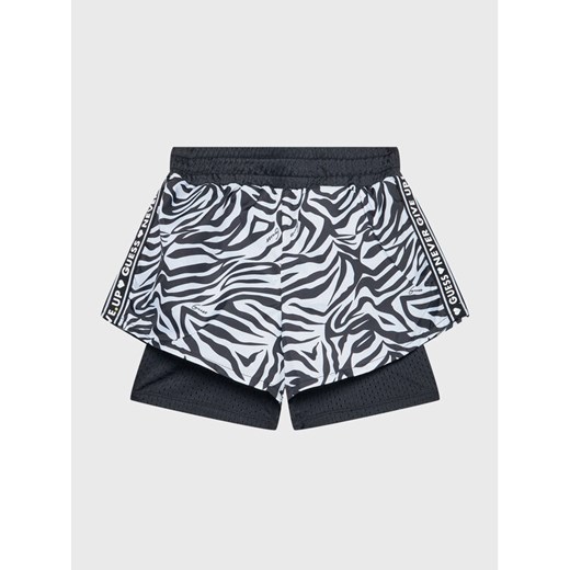 Guess Szorty sportowe J3RD00 WDGX0 Czarny Regular Fit ze sklepu MODIVO w kategorii Spodenki chłopięce - zdjęcie 182652356