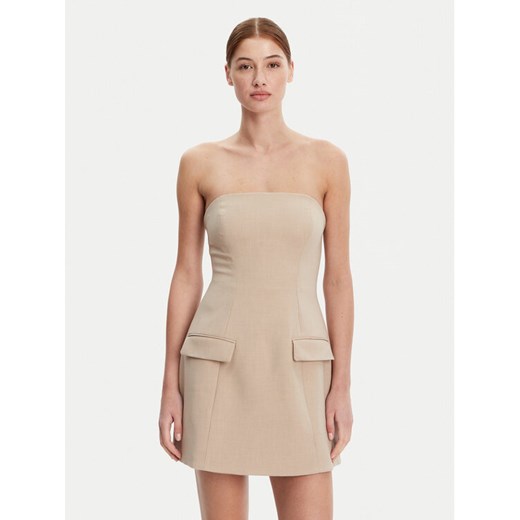 BARDOT Sukienka koktajlowa 59806DB Beżowy Regular Fit ze sklepu MODIVO w kategorii Sukienki - zdjęcie 182652708
