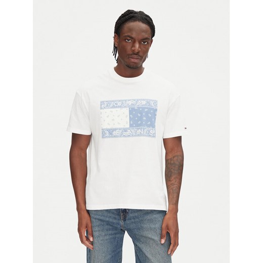 Tommy Jeans T-Shirt Paisley Flag DM0DM20810 Écru Relaxed Fit ze sklepu MODIVO w kategorii T-shirty męskie - zdjęcie 182655205