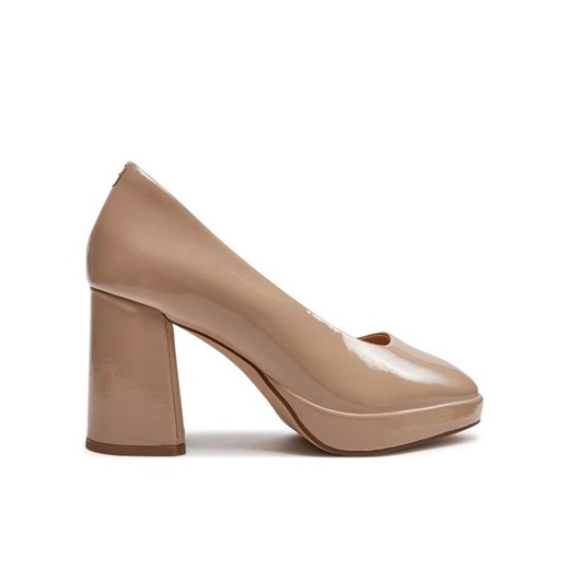 Clarks Czółenka Zoya85 Court 26176365 Beżowy ze sklepu MODIVO w kategorii Czółenka - zdjęcie 182655736