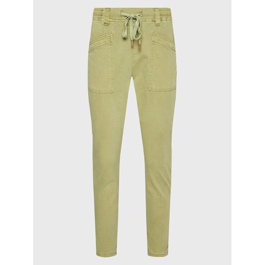 Cream Spodnie materiałowe Ilo 10611117 Zielony Relaxed Fit ze sklepu MODIVO w kategorii Spodnie damskie - zdjęcie 182656766