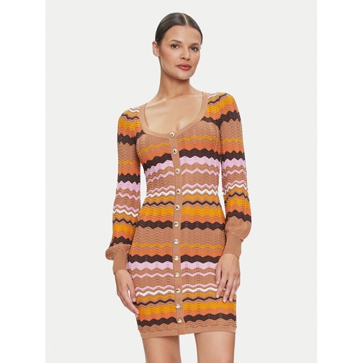 Guess Sukienka dzianinowa W4YK90 Z3GC0 Pomarańczowy Regular Fit ze sklepu MODIVO w kategorii Sukienki - zdjęcie 182657056
