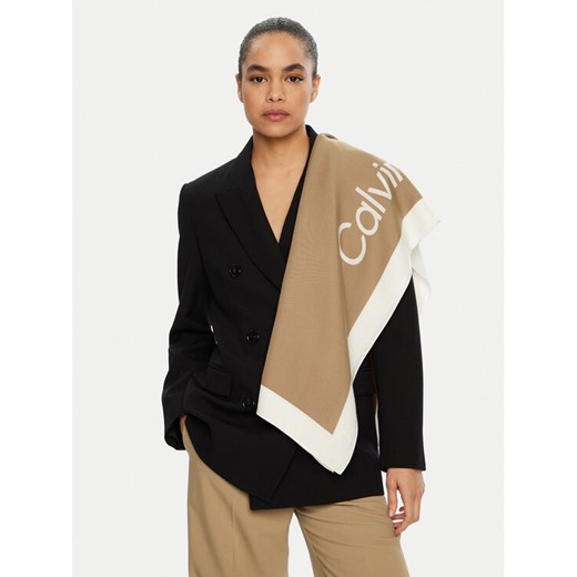 Calvin Klein Chusta K60K612882 Beżowy ze sklepu MODIVO w kategorii Szaliki i chusty damskie - zdjęcie 182657269