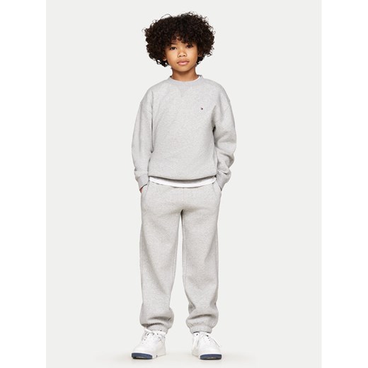 Tommy Hilfiger Dres Timeless KS0KS00561 Szary Regular Fit ze sklepu MODIVO w kategorii Dresy chłopięce - zdjęcie 182657957