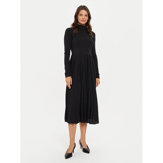 Tommy Hilfiger Sukienka dzianinowa WW0WW44176 Czarny Regular Fit ze sklepu MODIVO w kategorii Sukienki - zdjęcie 182659056