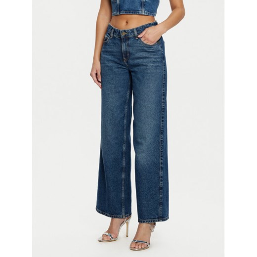 Guess Jeansy W5RA0Y D5M42 Granatowy Regular Fit ze sklepu MODIVO w kategorii Jeansy damskie - zdjęcie 182661147