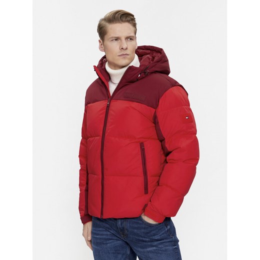 Tommy Hilfiger Kurtka zimowa New York MW0MW32771 Czerwony Regular Fit ze sklepu MODIVO w kategorii Kurtki męskie - zdjęcie 182661637