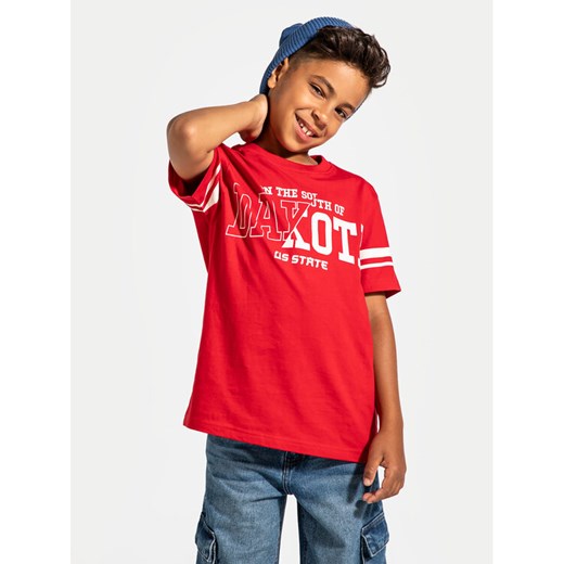 Coccodrillo T-Shirt ZC4143203ABJ Czerwony Regular Fit ze sklepu MODIVO w kategorii T-shirty chłopięce - zdjęcie 182661777