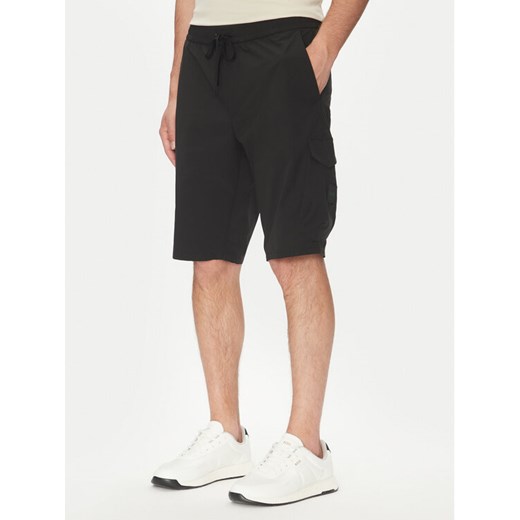 BOSS Szorty sportowe S_Urbanex-Cargo 50534318 Czarny Tapered Fit ze sklepu MODIVO w kategorii Spodenki męskie - zdjęcie 182662728