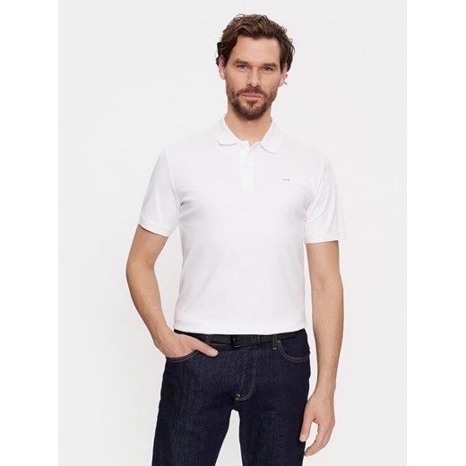 Calvin Klein Polo Smooth Cotton Slim Polo K10K111657 Biały Regular Fit ze sklepu MODIVO w kategorii T-shirty męskie - zdjęcie 182665208