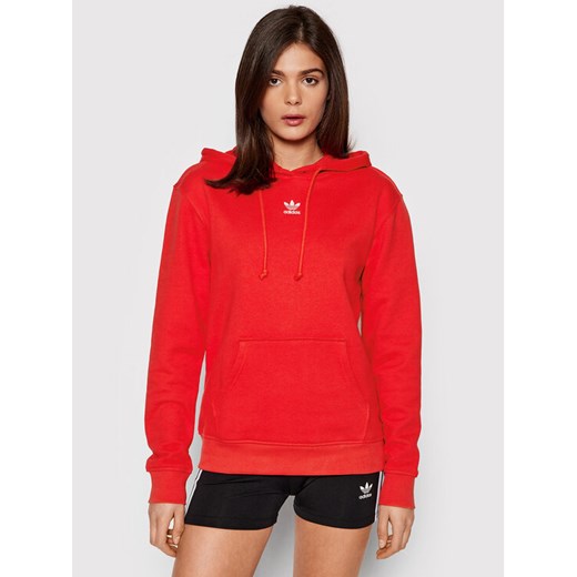 adidas Bluza Hoodie HF7508 Czerwony Regular Fit ze sklepu MODIVO w kategorii Bluzy damskie - zdjęcie 182665535