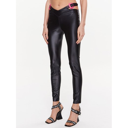 Versace Jeans Couture Legginsy 74HAC1A1 Czarny Slim Fit ze sklepu MODIVO w kategorii Spodnie damskie - zdjęcie 182666425