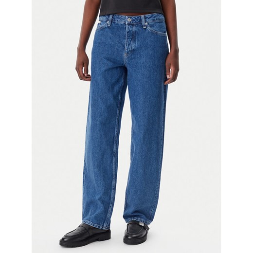 Calvin Klein Jeans Jeansy 90's J20J225134 Granatowy Loose Fit ze sklepu MODIVO w kategorii Jeansy damskie - zdjęcie 182667125
