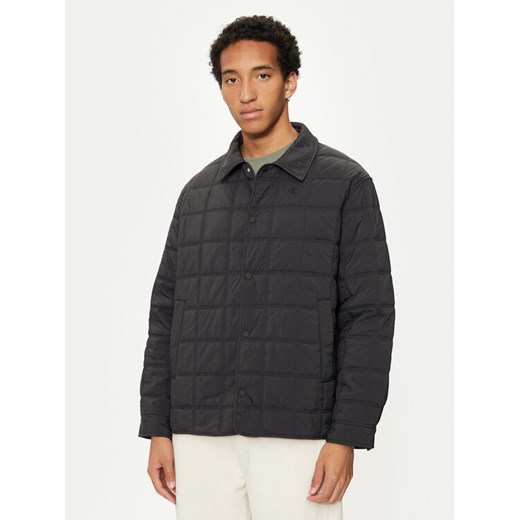 Calvin Klein Jeans Kurtka przejściowa J30J325587 Czarny Regular Fit ze sklepu MODIVO w kategorii Kurtki męskie - zdjęcie 182667398