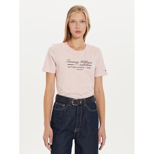 Tommy Hilfiger T-Shirt Script Graphic WW0WW43502 Różowy Regular Fit ze sklepu MODIVO w kategorii Bluzki damskie - zdjęcie 182667657