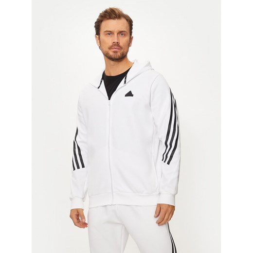 adidas Bluza Future Icons 3-Stripes JJ4158 Biały Regular Fit ze sklepu MODIVO w kategorii Bluzy męskie - zdjęcie 182668235