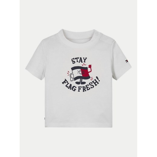 Tommy Hilfiger T-Shirt Graphic KN0KN01964 Biały Regular Fit ze sklepu MODIVO w kategorii T-shirty chłopięce - zdjęcie 182668366
