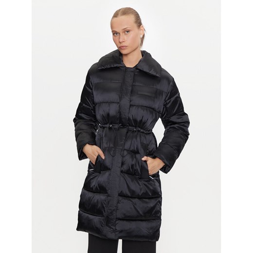 Calvin Klein Kurtka zimowa K20K207728 Czarny Slim Fit ze sklepu MODIVO w kategorii Kurtki damskie - zdjęcie 182669449