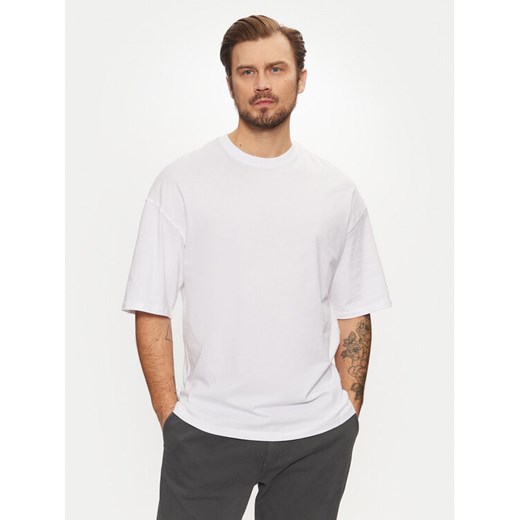 Jack&Jones T-Shirt Charge 12259975 Biały Oversize ze sklepu MODIVO w kategorii T-shirty męskie - zdjęcie 182670195
