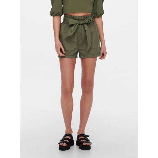 ONLY Szorty materiałowe Smilla 15154906 Khaki Regular Fit ze sklepu MODIVO w kategorii Szorty - zdjęcie 182670238