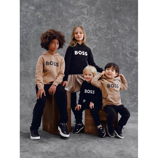 Boss Bluza J25Q15 S Czarny Regular Fit ze sklepu MODIVO w kategorii Bluzy chłopięce - zdjęcie 182670418