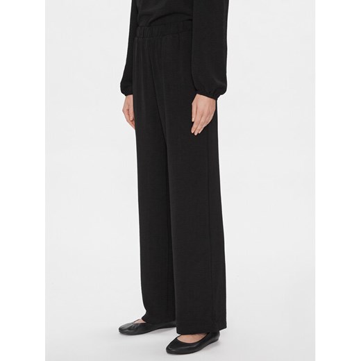 Vero Moda Spodnie materiałowe 10302548 Czarny Loose Fit ze sklepu MODIVO w kategorii Spodnie damskie - zdjęcie 182670538